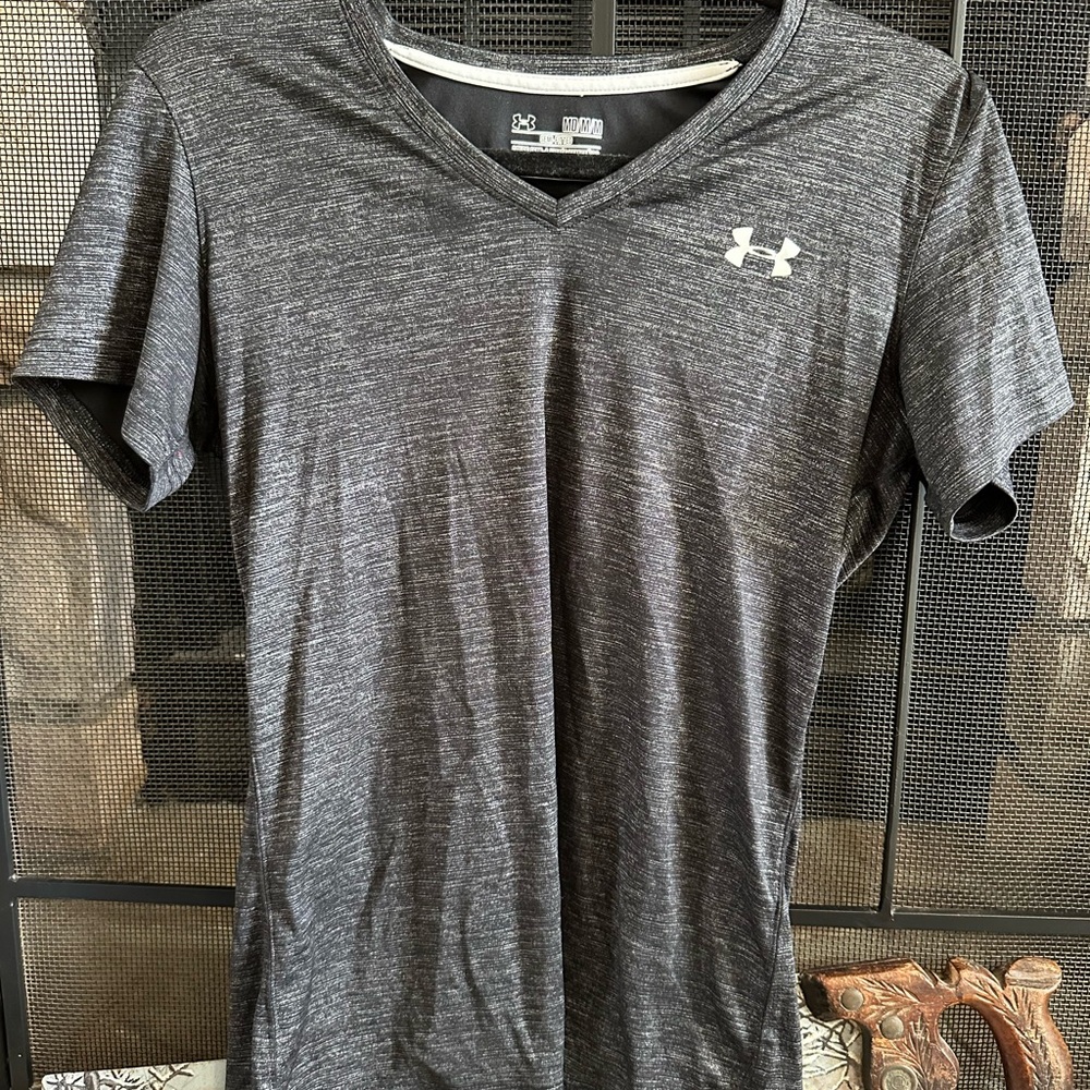 Under Armour Women's Charcoal V-Neck Tee